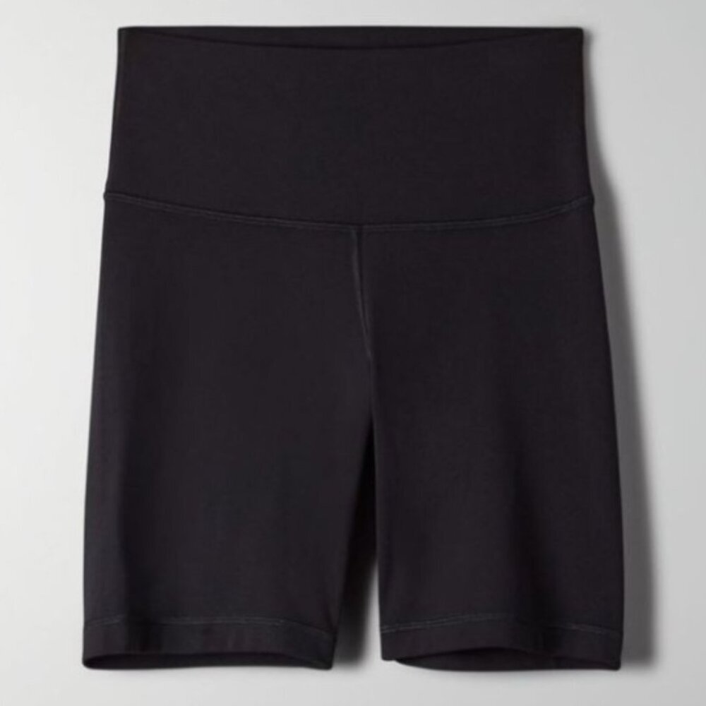 🇨🇦 Aritzia TNA Atmosphere 7" Bike Shorts
